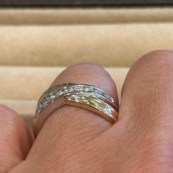 14kt Diamond Two-Tone Bypass Ring - Picture 9 of 10